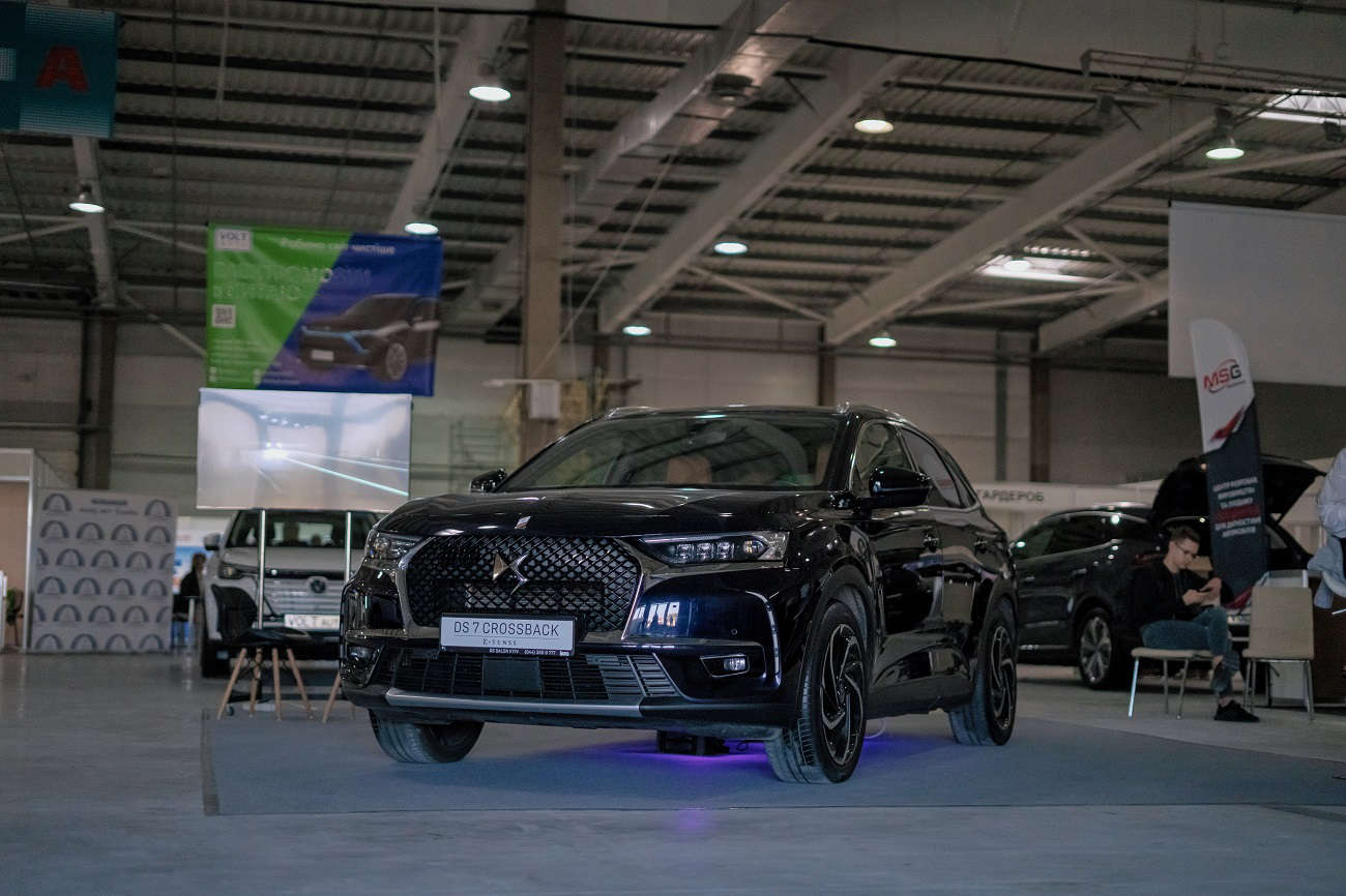Знайомтеся з унікальним гібридом DS Automobiles на виставці Plug-In Ukraine 2021