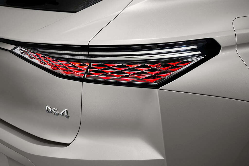 Задній ліхтар DS 4